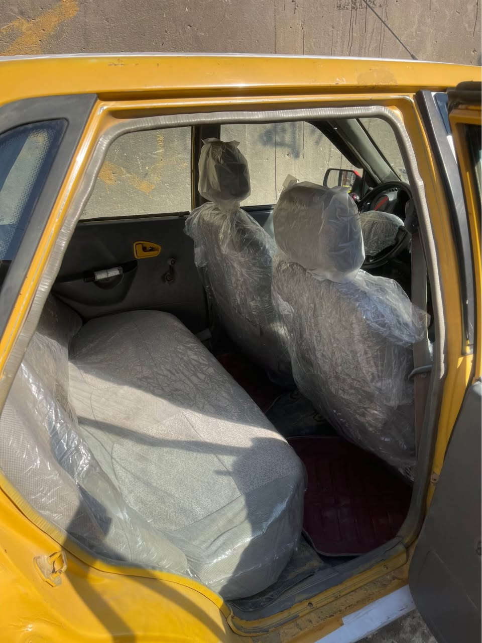 سلام وعليكم سايبه مديل 2013 سياره بديها شوفت عينك شوي بي طكات مو خياسات فقط طكات ومرجعينه وما ضابطي عدل كير ومحرك كفاله حداديه كفاله ما عده العرضانيه الماميه مفطره يرادلها لو لحيم لو تبديل سنويه منتهيا بل 2023 هيئه وغرامات عل المشتري تخم تاير جديد دواخل حيل نضيفه مشيها شرط 120 راعي موجود يريد تحويل رايدها ب19 وبيها مجال جده بسيط للمشتري مكاني البصره الجزائر رقمي *********** البصرة, العراق
