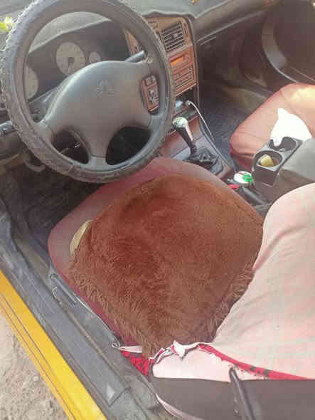 السلام عليكم من رخصه الادمن المحترم بيجو بارس موديل 2011 السياره بيه جاملغ خلفي مصلح الايسر و باقي السياره نظيف بجم كفاله رقم انكليزي بغداد كير و محرك و تبريد مكفول كلج جديد صفاح السياره حلوه عدله كهربائيات شغاله سنويه بأسمي مصفره غرامات هيئة 15 الف فقط مكاني بغداد الجديدة شارع المسبح سعره من الاخير مال بيع 29 قفل تفاصيل *********** .... ملاحظه بس الكشن مال الأيسر مكسور بس مثبت و دبل امامي غير ذني مابيه شي
