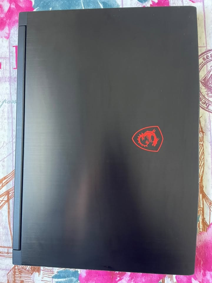 للبيع  MSI GF63 Thin
-GF63 Thin 10SC
-CPU Core i5-10500H(2.5GHz)
-Windows 11 pro 
-Screen Size 15.6 Inches 60 Hz
-Hard Disk Size 256 SDD+ 1T HDD
-RAM 16GB speed 3200 MHz
-GPU NVIDIA GTX1650 With Max-Q.
مع كارتون و الشاحنه الأصلية للعلم حاسبه  شخصية
السعر 600الف
للتواصل 
***********
