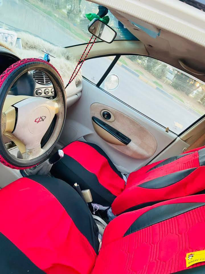 موديل 2013
هيكل سليم تماماً، بدون تبديل، بدون خياس، وبدون أي ضربة.
• المكانيك والأداء: محرك نشط (لا تنقيص ولا تبخير) مع كير اوتو مكفول. تشغيل السيارة من أول "سويج"
• تحديث شامل: صدر جديد بالكامل يتضمن (راديتر جديد، جوينات، قفايص) مع استخدام ماء راديتر خاص.
• تبريد وتدفئة شغالين فقط محتاج غاز.
• نظام ذكي: سنتر لوك مع خاصية صعود الجام تلقائياً عند قفل السيارة.
• الداخلية: غرفة السيارة بحالة الوكالة، نظافة 100%.
• الأوراق: رقم كربلاء هزة جديدة، ومعاملة التحويل على الرقم الدولي ماشية (جاهزة للتحويل باسم المشتري).
"السيارة نظيفة جداً ومصروف عليها."
السعر 35 وبي مجال
للتواصل.. ***********
