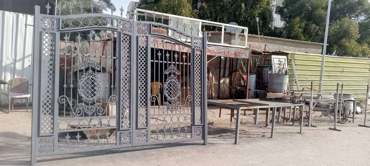 بسم الله الرحمن الرحيم 

تم انجاز هذا الباب بحمد الله تعالى للاخ حسين ابو علي 
باب ارتفاعه الكلي 220
العرض 300
وحسب الطلب 
للطلب ولاستفسار مراسلة الصفحه 
او الاتصال على الرقم التالي 
***********
