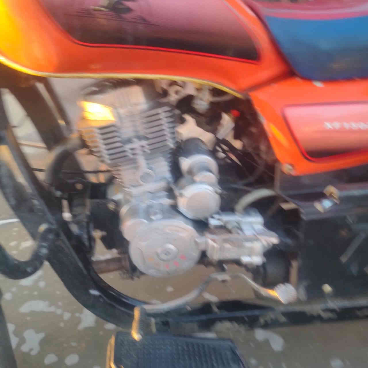 سلام عليكم ورحمة الله وبركاته ستوته للبيع موديل ٢٠٢٣ طلع ب ٢٠٢٤ بشهر ١٢ ستوته مكفولة كفالة عامه من ساصي وركبه و مكينه وكشر أوراق بسمي من مكتب حسين من معرض النورمكان كربلاء حي المهندسين سعره2.600.000 وبيه مجال هاتف ***********/ ***********
