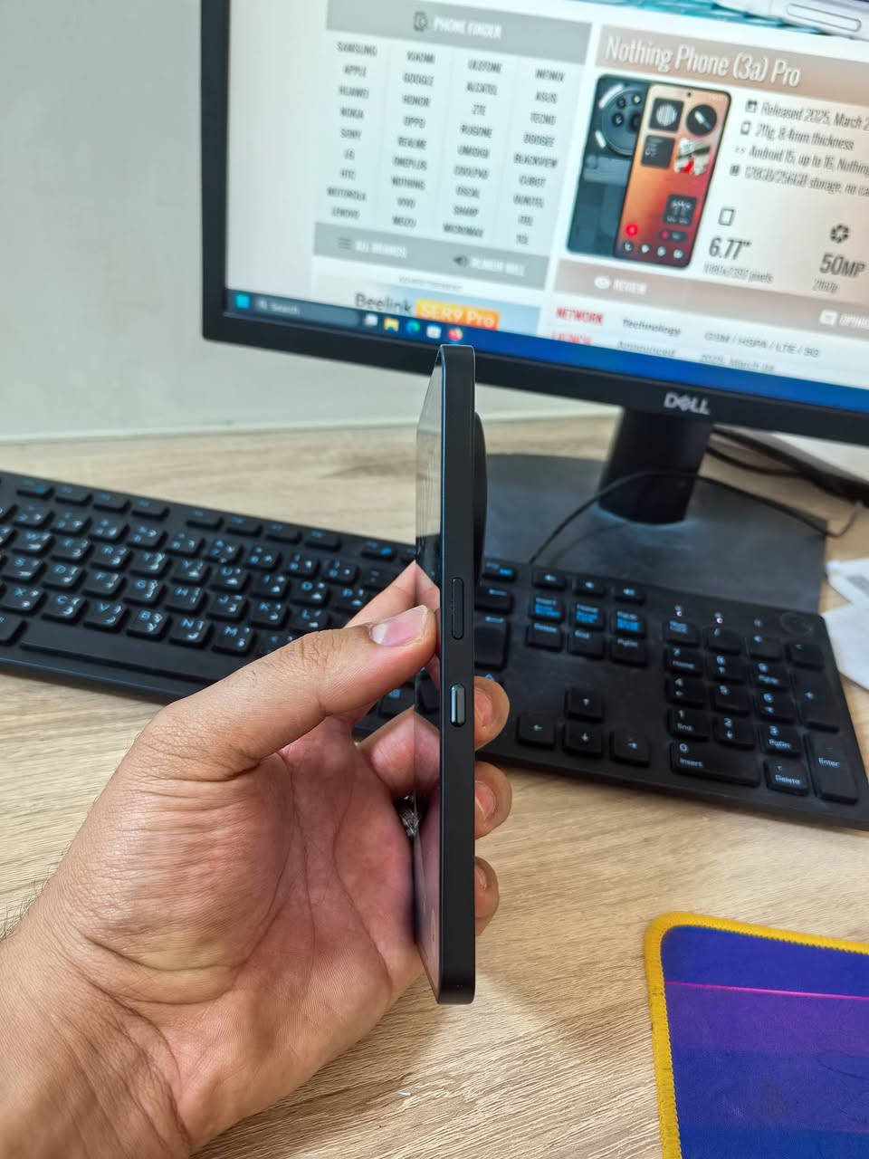 سلام عليكم
للبيع Nothing 3a pro
مستخدم نصيف جدا 
الشاشة:6.77  بتردد 120 هرتز - AMOLED
الذاكرة: 256/12
الكاميرا:50 + 50 + 8 
المعالج:Snapdragon 7s Gen 3
البطارية :5000  - 50 واط
بدون ملحقات فقط كڤر وياه 
السعر 500 وبي مجال 
مكاني نجف توصيل متوفر 
***********
