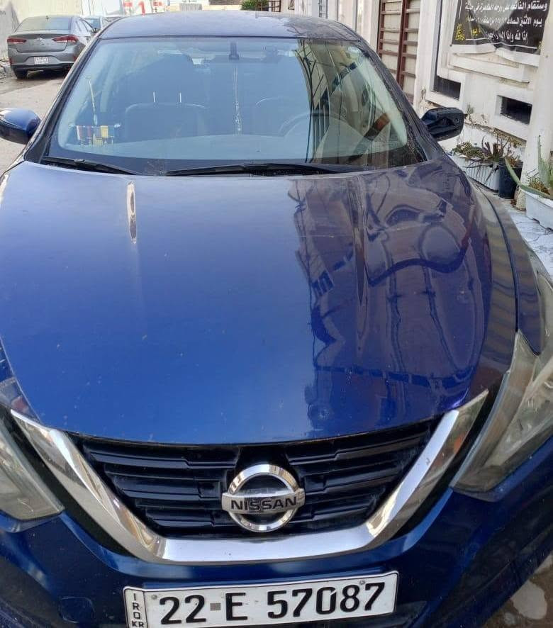 السلام عليكم ورحمة الله وبركاته. 
📣 نيسان ألتيما موديل 2017 للبيع
نوع السيارة: نيسان ألتيما (Nissan Altima)

الموديل: 2017

نظام ناقل الحركة: كير أوتوماتيك

اللوحة والترخيص: رقم اربيل (لوحة جديدة مميزة المظهر)
🌟 أبرز المواصفات:
المقاعد: كشنات جلد فاخرة مع تحكم كهربائي بالكامل لمقعد السائق والسكن .

التكنولوجيا: شاشة مدمجة مع كاميرا خلفية.

المزايا الأخرى: تحكم ستيرن، مثبت سرعة، تشغيل بصمة ( تشغيل عن بعد) ، وباقي مواصفات الألتيما المعروفة من راحة وعزل ممتاز.

📌 تفاصيل إضافية (المسافة المقطوعة): [  ١٣٢٠٠٠ ميل ]

الحالة العامة للبدن : [ جيده ]

مكان تواجد السيارة الحالي: [ بغداد ]

السعر المطلوب: [ ١٠٥ وبيه مجال ]
للتواصل واتساب أو اتصال مباشر على الرقم التالي :
  *********** الفلوجة, الأنبار
