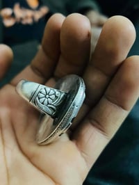 داوودي قديم للبيع ٠٧٨٣١٨٩٤٠٨٢