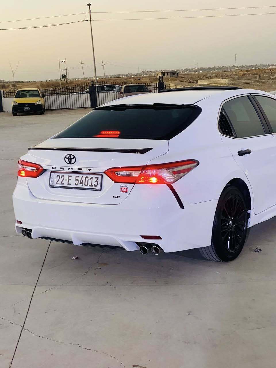 كامري 2018 SE
سلايت 
كشنات جلد + كهربائي 
شاشه كبير 
تحكمات ستيرن 
ماشيه 100 
كير محرك شرط 
الضرر 3 قطع بدون دواخل 
الاستفسار ***********
مراجعه ادارة المعرض 
كروب معرض القيارة المركزي لبيع وشراء السيارات🚗
