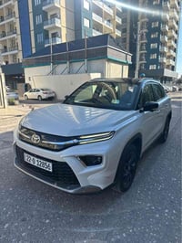 كورولا كروس • ٢٠٢٥ • ١٥٠٠٠ كم