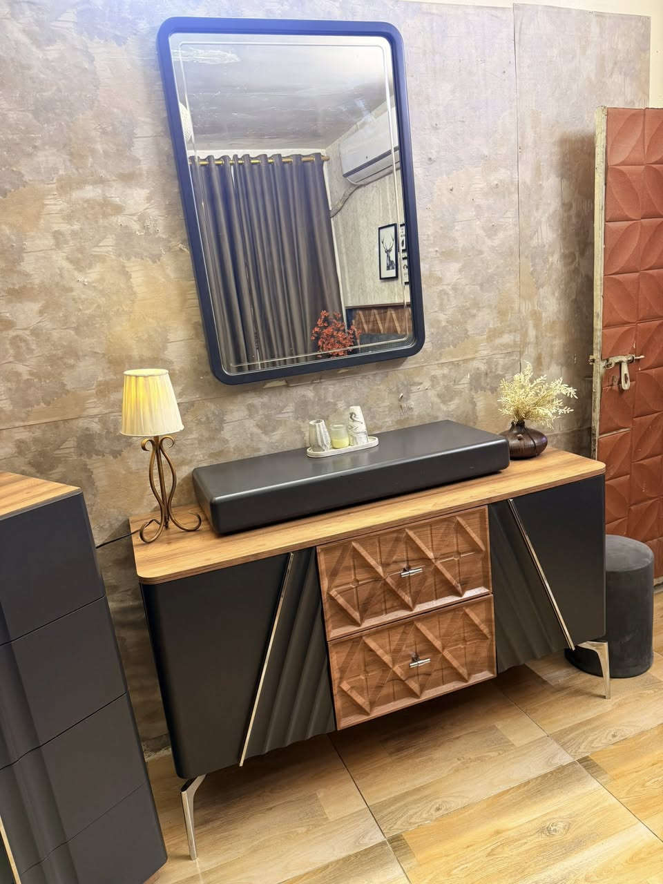 غرفة تركي الاصلي مجرات هايدروليك رجليهه ستيل نضيفه مابيهه اي ضرر سعرهه ٩٥٠ للاستفسار ‭٠٧٧٧ ٦٧٢ ٣١٠٧‬
