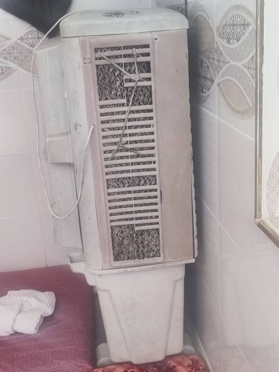 السلام عليكم كونفير مبرده
شرط كلش زين يشتغل 
السعر 85الف 
***********

