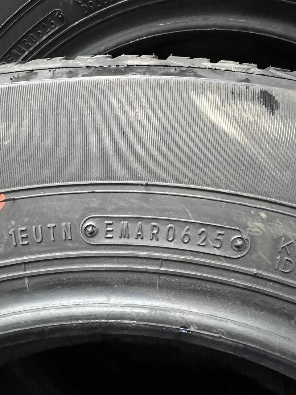 السلام عليكم وصل تايرات ياباني اصلي دلوب قياس 195/15 انتاج25 سعر بلاش زوج 160 الف متوفر جمله مفرد يوجود توصيل 
***********
