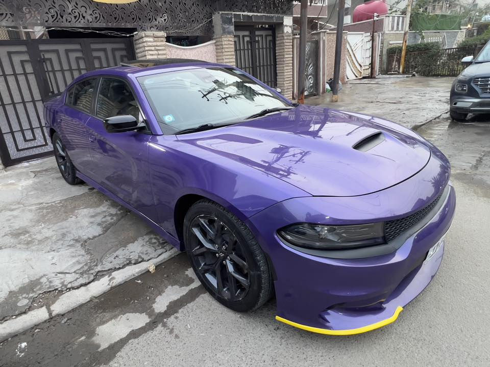 السلام عليكم
تشارجر بنفسجي  2023 خليجي 3.6 GT PLUS //٣,٦ جي تي بلاس 

المواصفات :
وكاله هارلم 
فتحة سقف
رادار امامي جانبي 
ويل 20
مثبت سرعة تفاعلي 
شاشه كبيره 
تحديد مسار 
تشغيل عن بعد
بصمتين 
مري قلاب 
اضائة LED داخلية 
كراسي كهرباء خزن ميموري 
كشن تدفئة تبريد مخمل وجلد حضن 
عداد السرعة ٢٠  الف و ٧٠٠ كيلو قابل للزياده 
منظومة صوتيه Alpine

هذا السونار المرفق مع الصور قديم من اشتريتها قبل سنة والي يريد يشتريها   نوديها سونار جديد . 

بأسمي تحويل ثاني يوم

السعر 30,700$  

رقم بغداد 
مكاني الشعب / حي التجار 
للاستفسار الاتصال على الرقم: *********** // احمد
