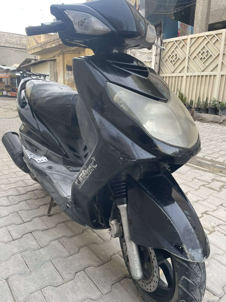 سكنس فحل كوري
سلف نكرة كل وقت كهربائيات شغالة كلها  مكينة متنسمع شلعة معدل  نضافه موضحة بصور سعر ٥٥٠ وبيها مجال حك الجيه  مكان الحرية مدخل البستان  تفاصيل الاتصال ***********
