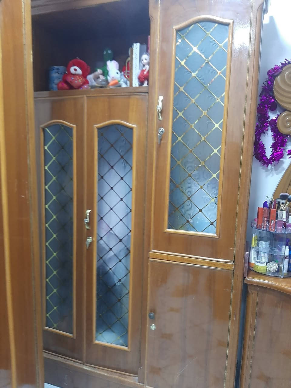 سلام عليكم غرفه نوم مستعمله بس نضيفه مابيها اي كسر سعر 450 وبيها مجال


**إذا كنت صاحب هذا الإعلان وتريد حذفه لأي سبب، رجاءا أرسل رسالة إلى الدعم الفني**