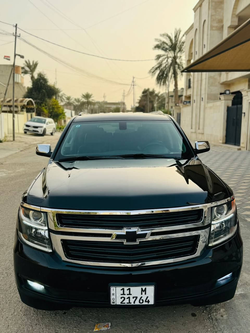 السلام عليكم للبيع تاهو  2020  العبده
رقم بغداد بسمي هزه وفحص جديده 
بيها مكانات كلير فقط بدون حادث بدون دواخل الباقي كفاله عامه سياره احلى من صور 

معروضه 266 وبيها مجال 

رقم الهاتف *********** 

مواصفات فول 1/1 عده الفتحه 
كشنات جلد + كهرباء 
تحكمات ستيرن 
شاشه جبيره + كاربلاي 
رادارات جوانب 
رادار امامي 
حساسات أمامي 
حساسات خلفي 
علامه سوده 
كشنات حار بارد 
مانع تزحلق 
مري شفط 
سيتم صوت 
تشغيل عن بعد 

فور ويل 4+4 
كامره خلفيه 
7 راكب 
3 قطع تبريد 
تخم تاير جديد 
لايت زنون اصلي 
قاصه مخفيه 
حداديه جديده 
كراسي خلفيه تدفئه
