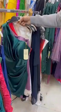 شروة • فساتين سهرة • ٢٠٠ قطعة