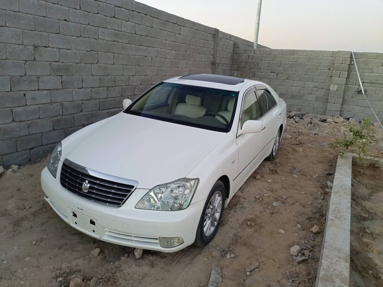 شاهينه 2005 ادوات
فول مواصفات عدا الجلد 

فتحه ثلاجه 

3 قطع تبريد 3 بردات 

مكفولة كفاله عامه جديده 
ماشيه 45 ألف 

بيه تصليح ب داير الجنطه 

سعر 62 بيه مجال 

***********

مكان فلوجه
