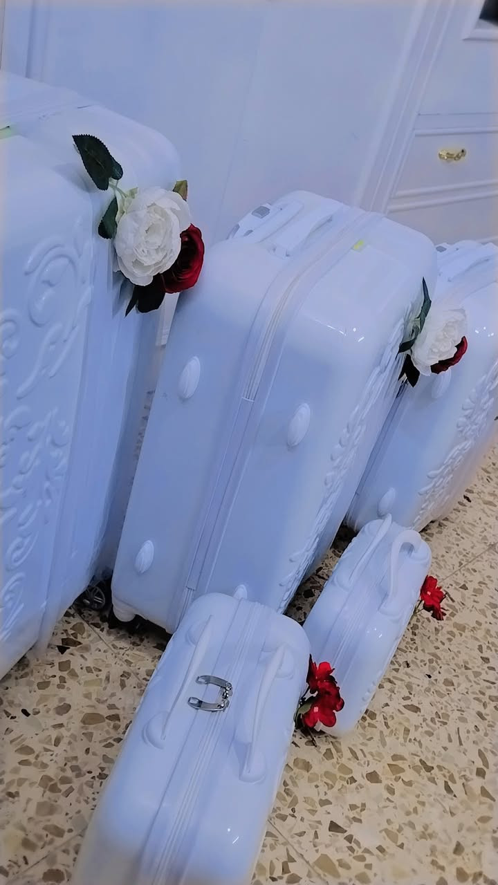 جنط نيشان عروس اجار بسعر مناسب خمس جنط متوفر تبقى يم العروس ٣ ايام #يوجد_توصيل


**إذا كنت صاحب هذا الإعلان وتريد حذفه لأي سبب، رجاءا أرسل رسالة إلى الدعم الفني**