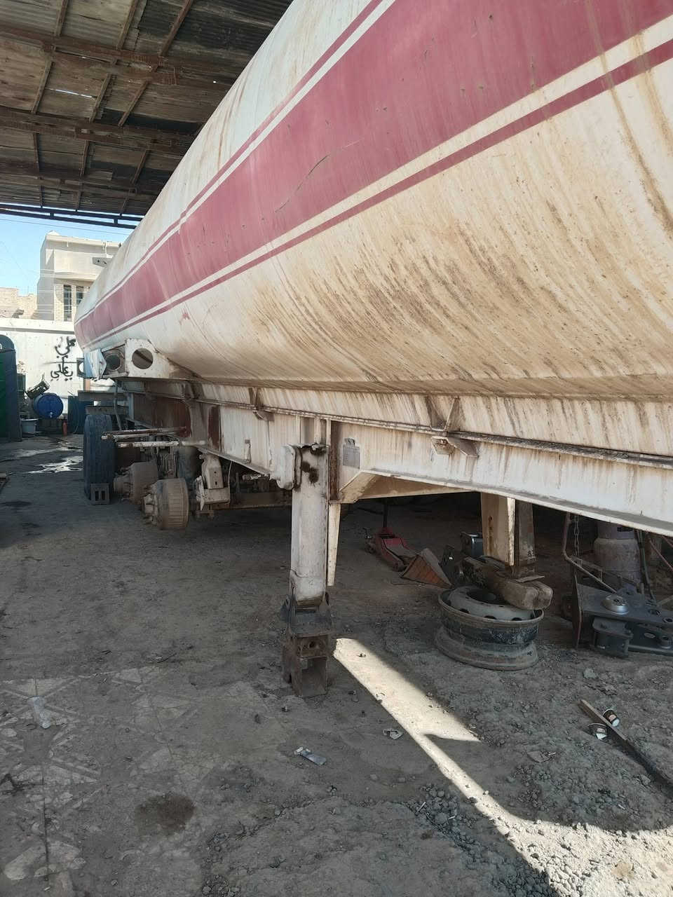 صهريج للبيع نوع تركي ثلاث محاور الدنكير الأول جوبلس تعليك واثنين سبرنك بلادي الدناكير تركيات مربع جدد العنوان خله شارع 80 اتصال ***********
