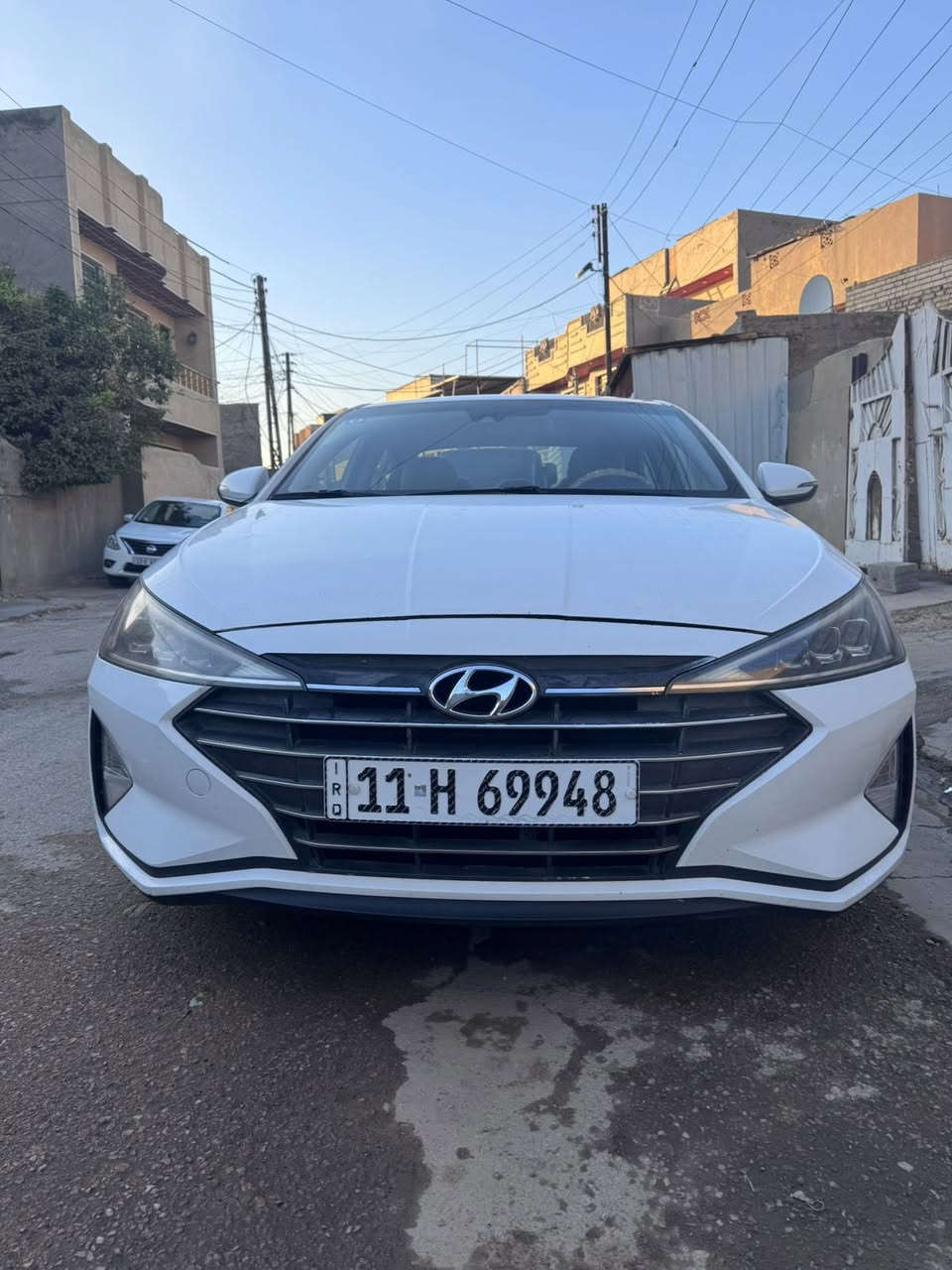 سلام عليكم 

الانترا 2020وارد كندي

سياره فول موصفات 1/1 

سياره ماشيه 180 كيلومتر مو ميل

حادث السياره بنيد سطحي مبدل بكندا
وبالعراق حافه الباب الخلفي وجاملغ 
بيها كلير نص تكمه صور الحادث بالمنشور  

سياره بيها منضومه مال غاز

مكان السياره بغداد الدوره

السياره بسمي
هزه ورقم جديد

السعر 128 وبيها مجال بيع مستعجل 
الرقم ***********
