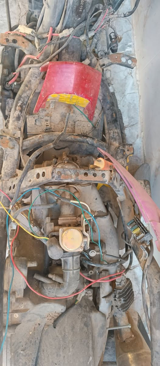 دراجه للبيع كوم حديد شغاله وكفراتها موجوده 
 السعر 200 وابيها مجال 
‏‪***********‬‏
