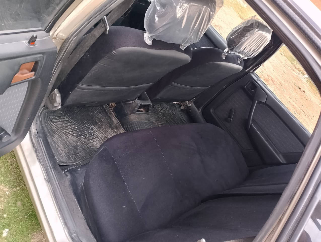 السلام عليكم
اوبل فيگترا رقم نينوى انگليزي  موديل 90 سنويه لل 2030 سياره باسمي جاهزه من كلشي  هزه جديده شرط الوكاله والتحويل 
گير عادي مكان موصل القيروان السعر 38 قفل
الرقم ***********
***********
