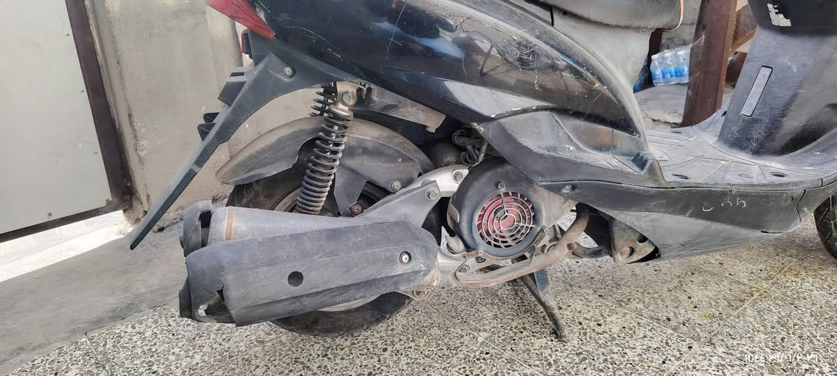 السلام عليكم ورحمة الله وبركاته
دراجة ثعلب اخذتهة رمبة سنة ٢٠٢٤ شهر العاشر كفرات كلهة بلاد مامفتوح من عدهة اي شي بس الدبلات الخلفية مبدلهن محرك شرط مامفتوح ولا ملعوب بي كهربائيات كلهة شغالة يرادلهة شوية ترتيب اني تاركهة ما اطلع بيهة ترتيب فقط نكرة سلف
السعر ٤٠٠ وبيهة مجال شي بسيط
***********
مكاني بغداد حي الجهاد
