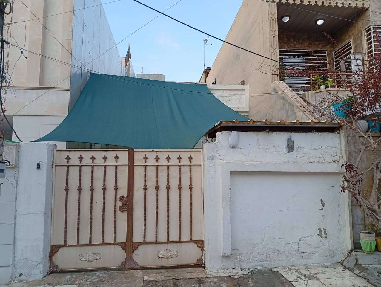 خانوو بو فروشتن له كةرةكى شيخ احمد
100م روو له قيبله
واتساب ***********
......
بيت للبيع بمنطقة شيخ احمد
100م واجهة قبلة
واتساب *********** أربيل, العراق
