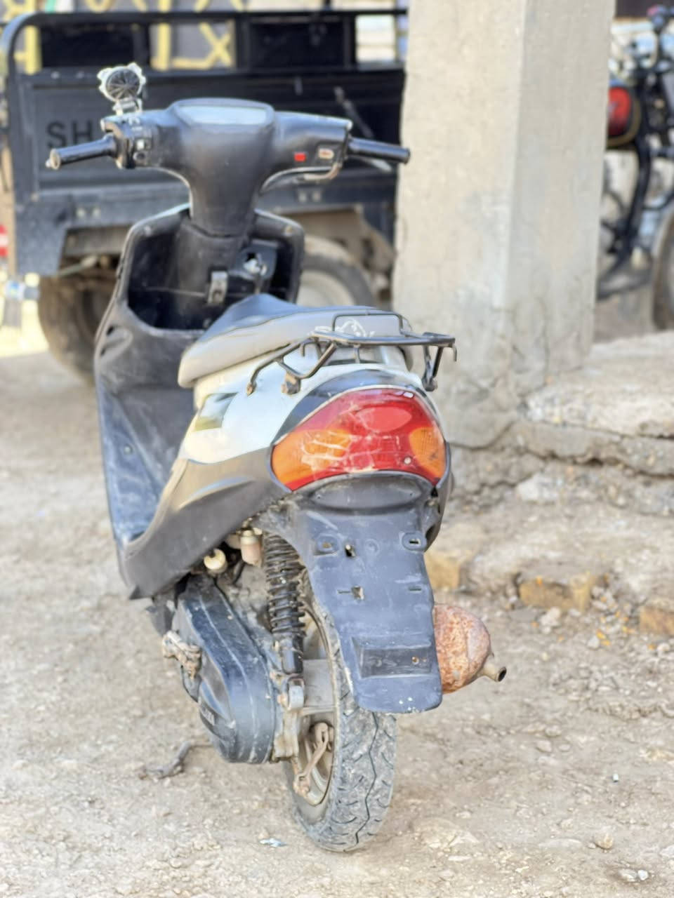 سلام عليكم دراجه بيجي فحل مفتوحه مره وحده عل شرط  كهربائيات كله شغاله سعر  ٣٠٠


**إذا كنت صاحب هذا الإعلان وتريد حذفه لأي سبب، رجاءا أرسل رسالة إلى الدعم الفني**