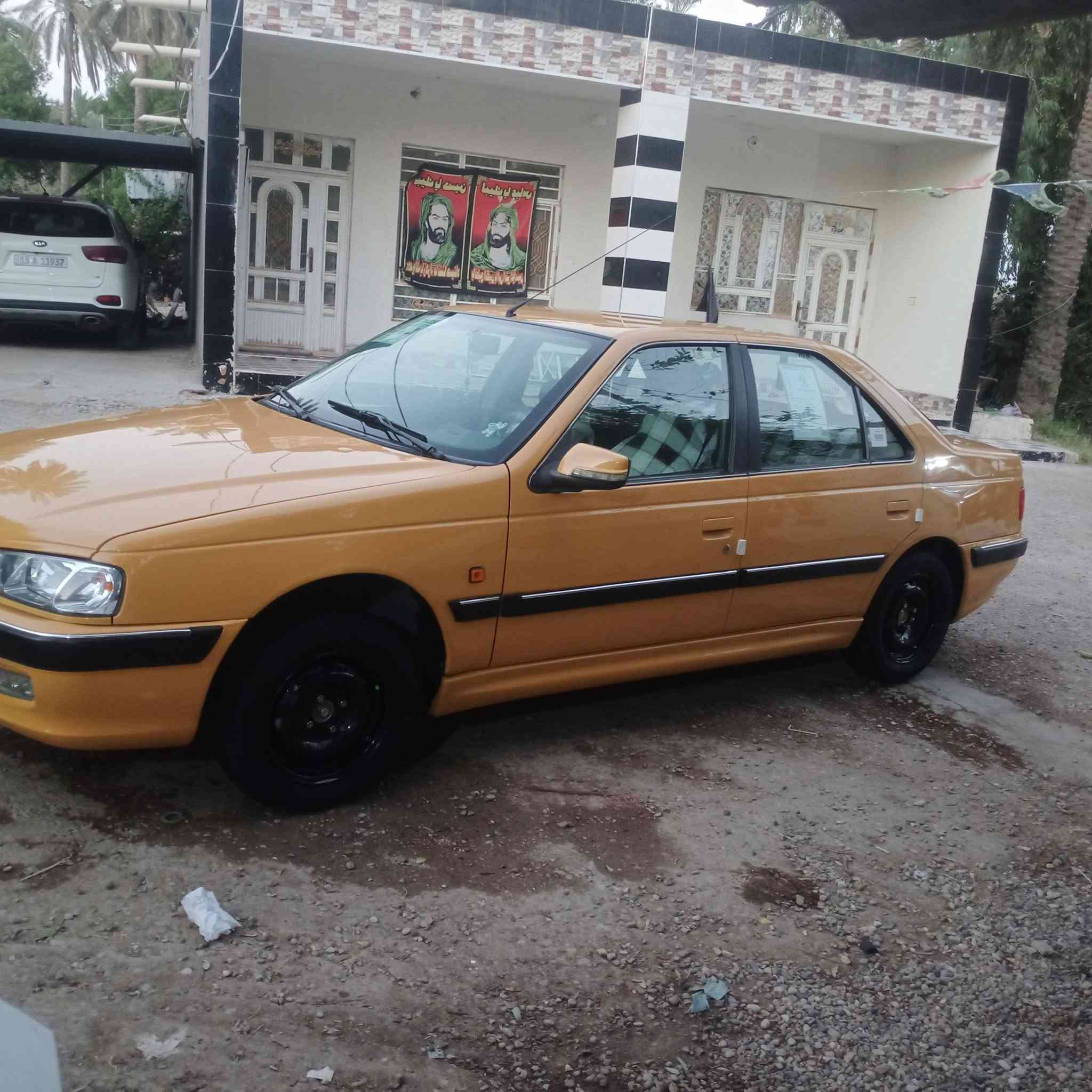 بيجو بارص للبيع2015 كفاله عامه ماعده هلالات معمره مصفره هيئه وغرامات كل نقص مابيه السعر 50 وبيه مجال الاستفسار *********** مكان ميسان
