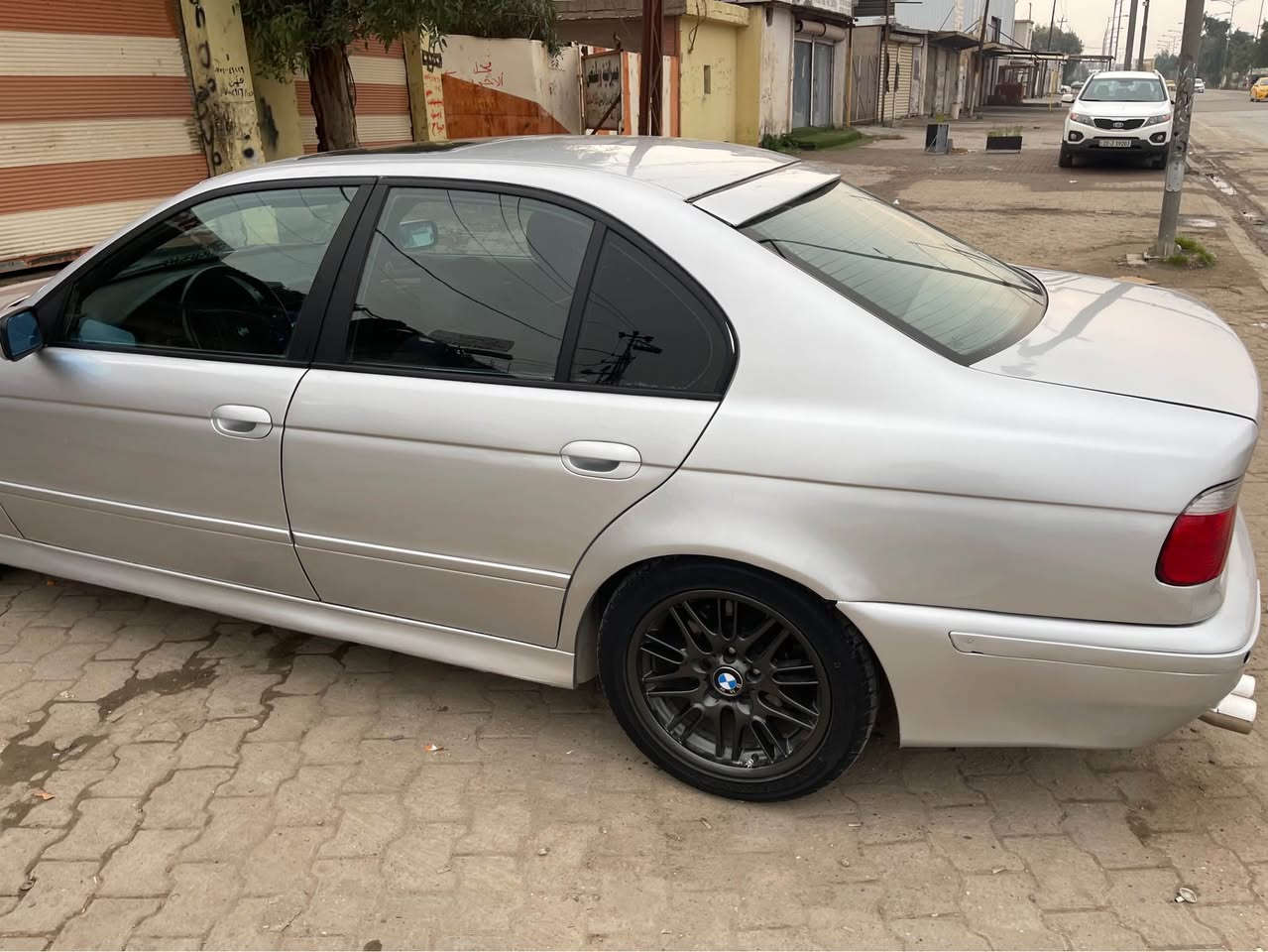 سلام عليك اخوان بي ام صقر ٥٢٥ ia سياره  مصبوغ عام للجماليه  تبريد شغال تدفئه شغال سياره فول مواصفات سيلات  كشن هيتر  كير توماتيك  محرك و كير جديد برغي ماناقص  سعر ٨٥  بي مجال للطيبين موديل ١٩٩٦ رقم موبايل ***********
*********** 
مااجاوب عل خاص
