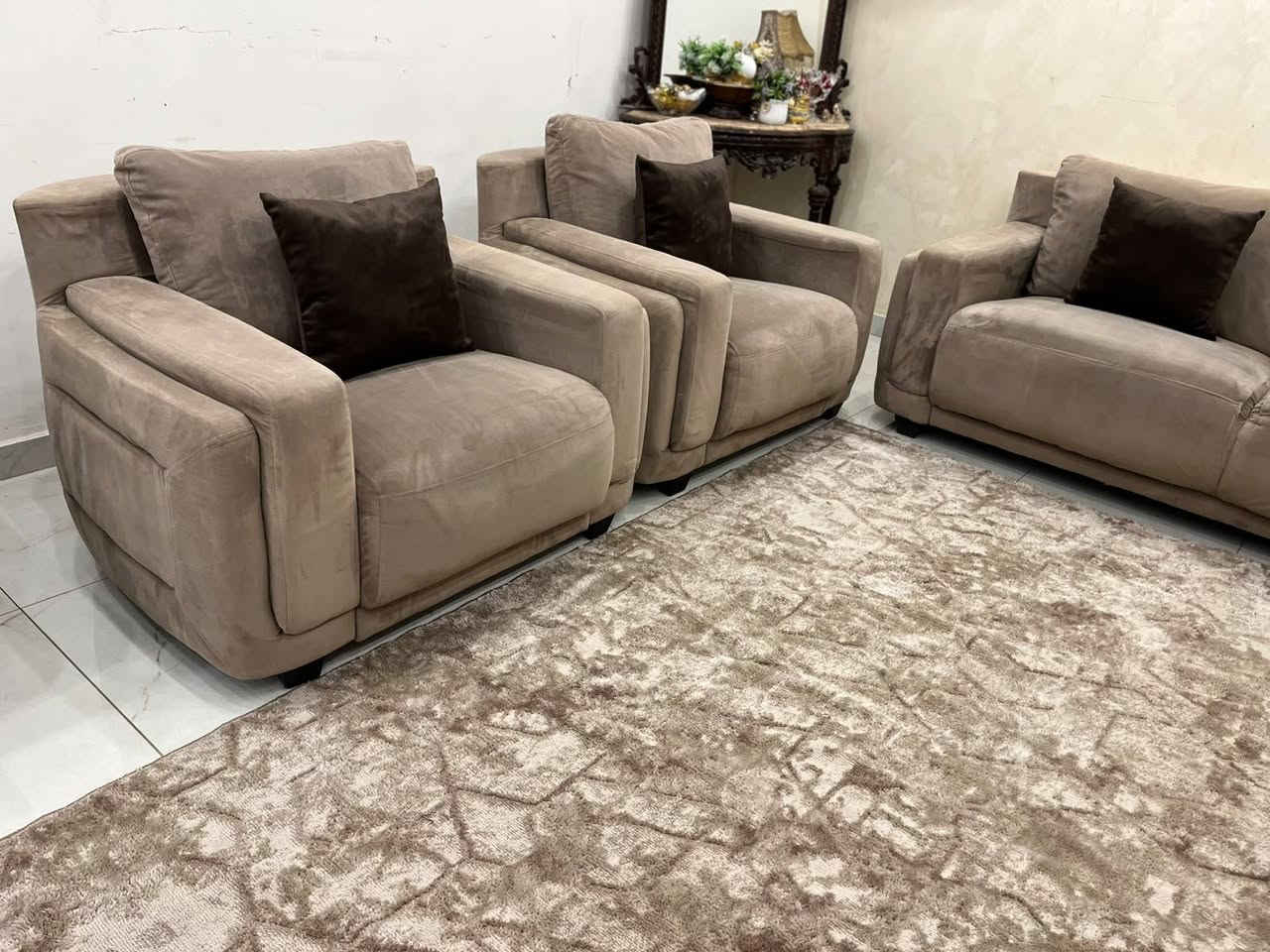 كورنر الترند الكبتونيه ❤️‍🔥
خشب سويد و لاتيه 🛻
قماش مبزر تركي مخمل 🛻
سفنج ضغط نخب اول 🛋️
...........
يضاف توصيل حسب منطقه عمان زرقا 10 دنانير 🛻🫰


**إذا كنت صاحب هذا الإعلان وتريد حذفه لأي سبب، رجاءا أرسل رسالة إلى الدعم الفني**