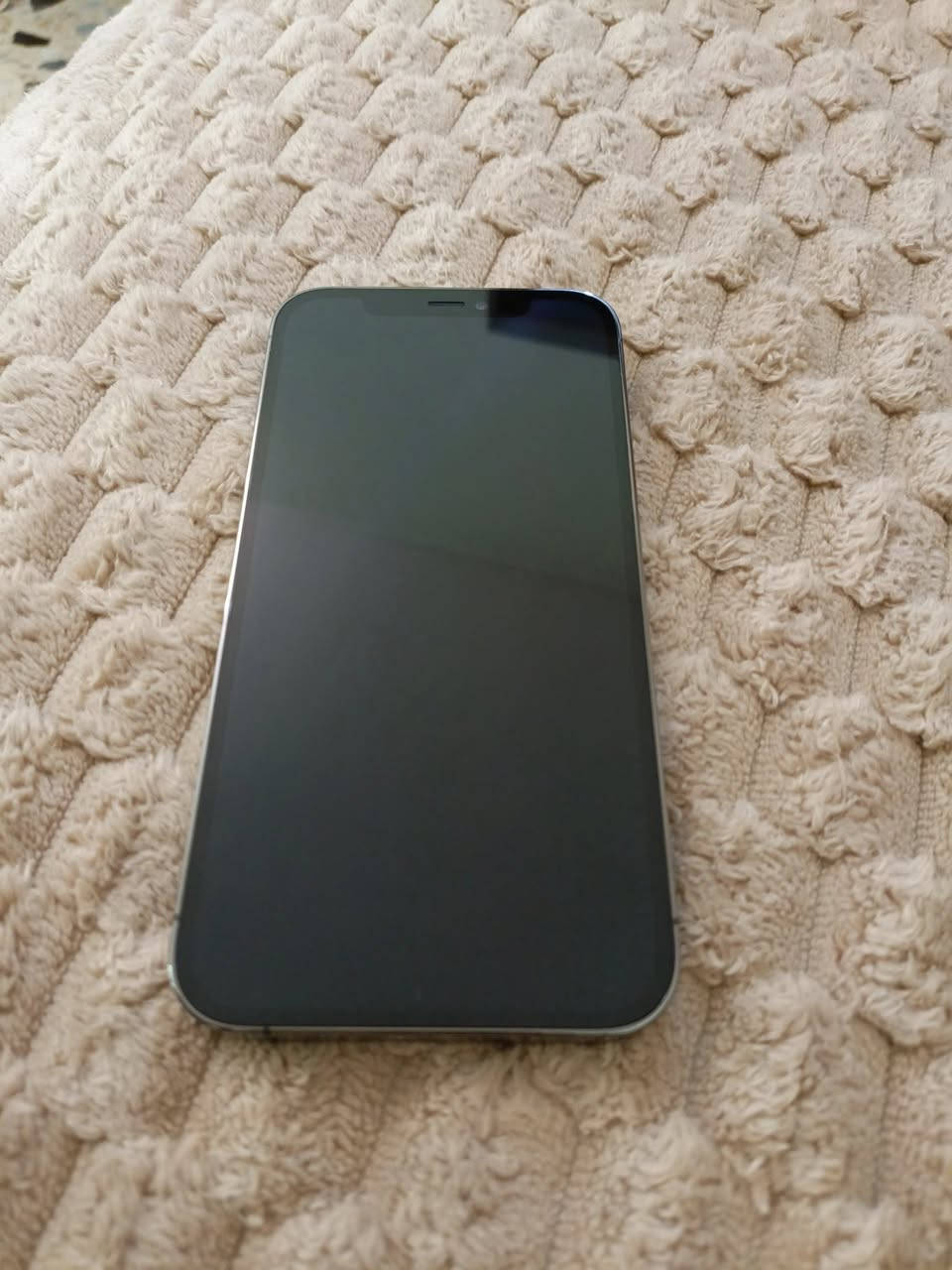 السلام عليكم
ايفون 12 برو 
ذاكرة 256GB
بطارية 77
الجهاز وتر على وضع المصنع
برغي ما مفتوح
النظافة فول
و هذا الفحص مالتة بالحاسوب


**إذا كنت صاحب هذا الإعلان وتريد حذفه لأي سبب، رجاءا أرسل رسالة إلى الدعم الفني**