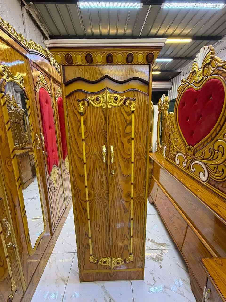 غرفة نوم جديدة غير مستخدم
صاج عراقي 
 صبغ حراري 
6 ملحق ناصي 
شد ونقل داخل بغداد مجاني الحجز واتساب فقط فقط ***********😊
