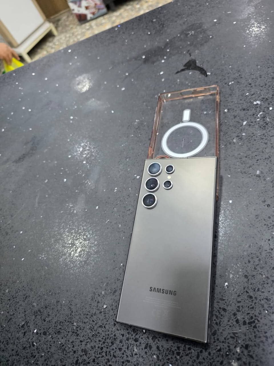 📱 للبيع: Samsung Galaxy S24 Ultra (1 تيرابايت)
🔥 الجهاز بحالة ممتازة جداً
💎 النضافة: 95%
💾 السعة: 1TB (تيرابايت)
📸 أداء عالي وكاميرات قوية جداً
💰 السعر: 1,050,000 دينار عراقي
📍 الموقع: بغداد – العبيدي
📞 للتواصل: ***********
⚡ فرصة ممتازة للي يدور جهاز قوي وسعة كبيرة بسعر مناسب
