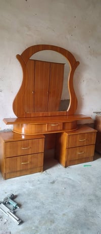 غرفه نوم صاج فصال تركي وخشب صاج ثقيل الغرفه نضيفه سعر550الف وبيها مجال...