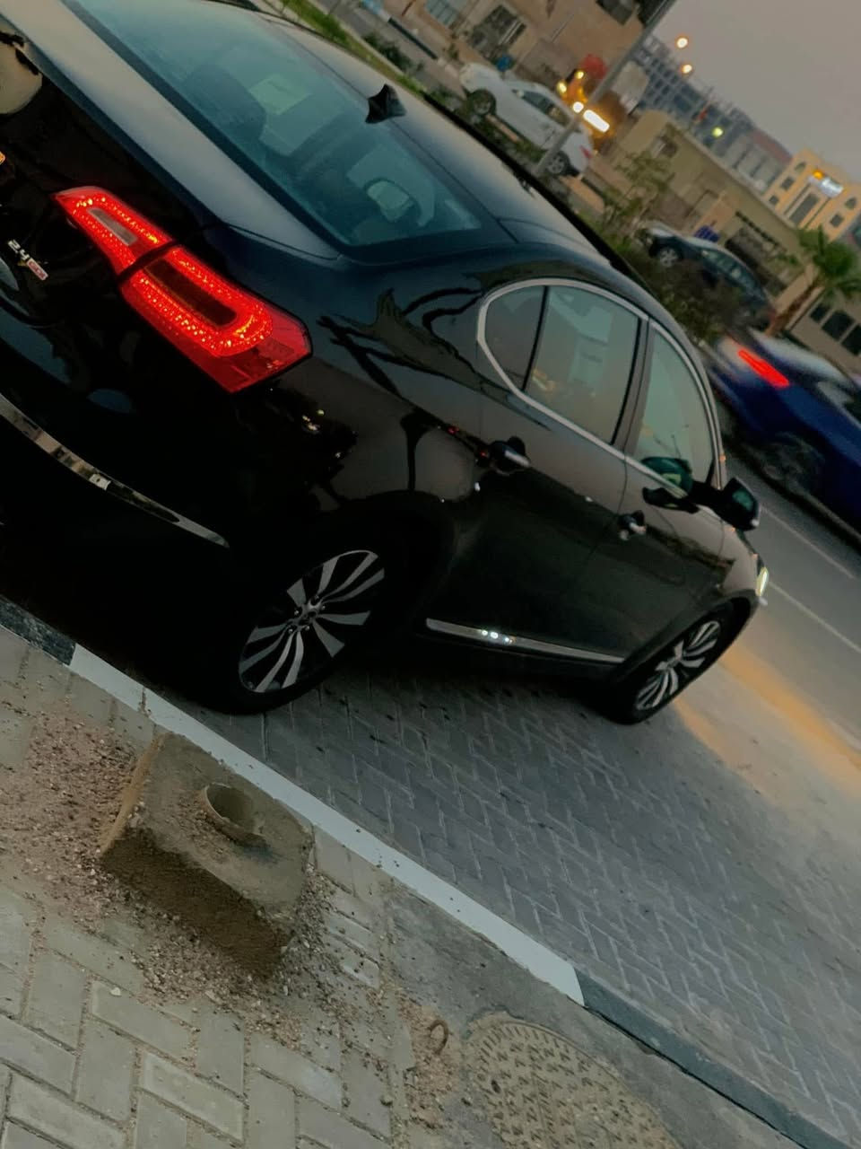 السلام عليكم

كادنزا 2012ادوات ادوات كصة جنطة فول فول واحد على واحد

متوئم رقم نكليزي شمالي شغل مضبوط تايرات محرك كير حدادية تبريد كلة كفالة

مكان السيارة البصرة

السعر55

الأستفسار على رقم ***********
