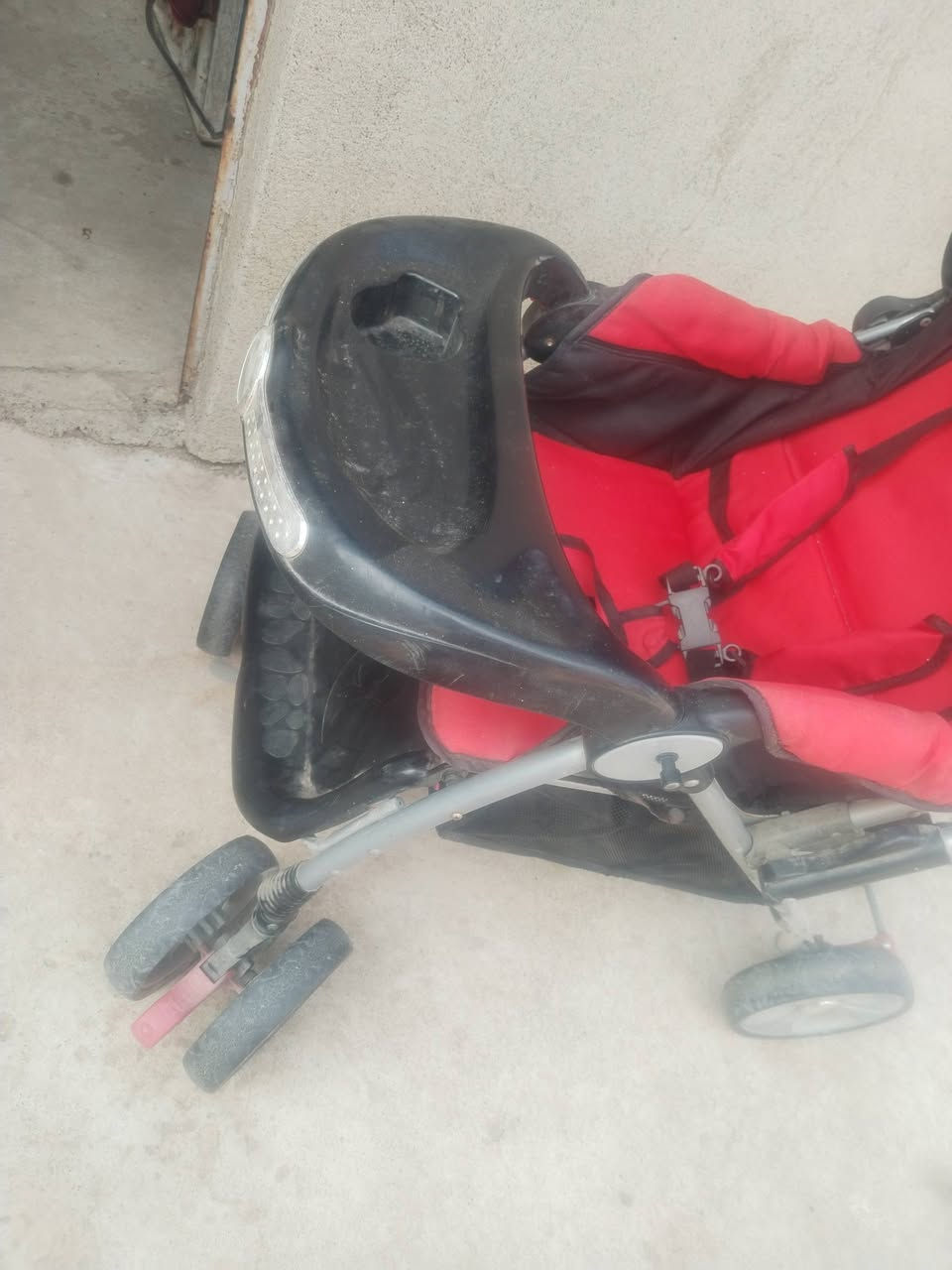 عربانة للبيع نضيفة كلش مكان موصل ايسر


**إذا كنت صاحب هذا الإعلان وتريد حذفه لأي سبب، رجاءا أرسل رسالة إلى الدعم الفني**