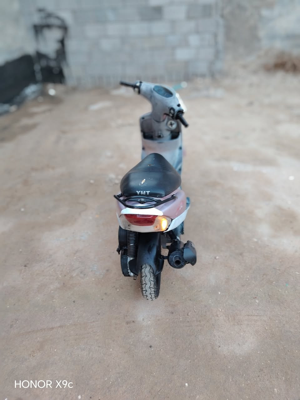 سلام عليكم ماكس منغولي للبيع الدرجه صاله شهرين من طالعه من الرمبه محركه ناعم كلش نكره سلف بكل وقت
مكاني كربلاء البوبيات


**إذا كنت صاحب هذا الإعلان وتريد حذفه لأي سبب، رجاءا أرسل رسالة إلى الدعم الفني**