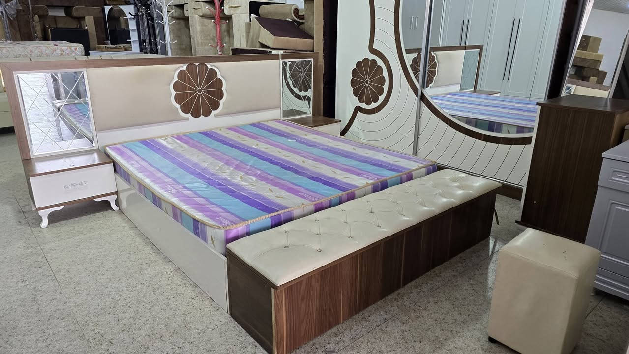 غرفه نوم تركي 9 قطع مع اسفنج فول نضافه    (يرهم  مراوس ) 
🌷🌷🌷🌷🌷🌷
اشتري غراض بيت مستعمل تخم ديوان كاونتر ميز طعام غرفه نوم ثلاجه مجمده غساله راسلونه خاص صوره 
🌷🌷🌷🌷🌷🌷
خانقين/ شارع مستودع خلف مركز شرطه ازادي [مزاد المندلاوي]
***********☎️
***********☎️
