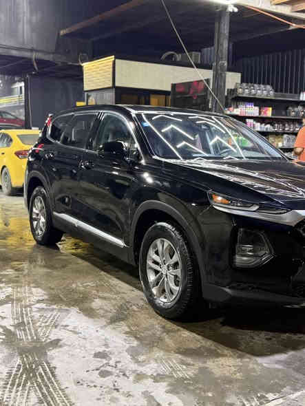 سنتافي 2020 حادثها بنيد مضبوغ وجاملغ امامي ايسر بارد مكينه 2500 عدد الركاب 5 السياره جديده وجاهزه من كلشي ماشيه 30 الف ميل تحويل مباشر  مواصفات بصمه تشغيل وابواب رادار امامي وجانبي وخلفي اوتو هولد سايد بريك بصمه نقاط عمايه توقف ذاتي تدفئه مقاعد وبيها بعد هواي مواصفات معروفه 
السعر 165 وبيها مجال 
*********** هذا واتساب فقط 
*********** هذا اتصال
