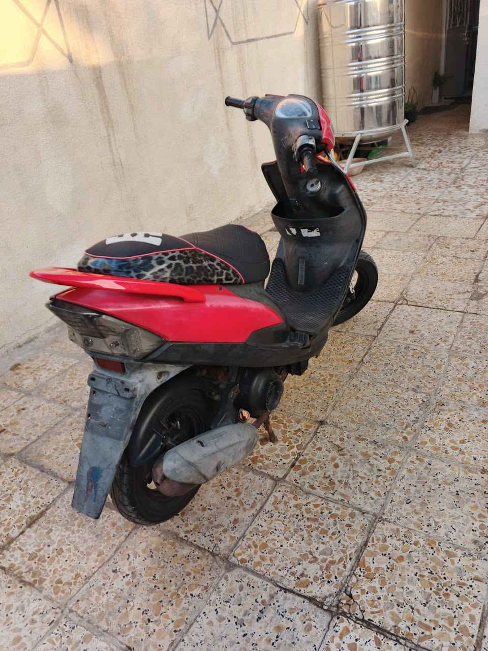 السلام عليكم ماكس عدله للبيع دراجه نضيفه ابلااديه مابيه اي نقص السعر خاص مكاني بغداد  البياع رقمي ***********🤞
