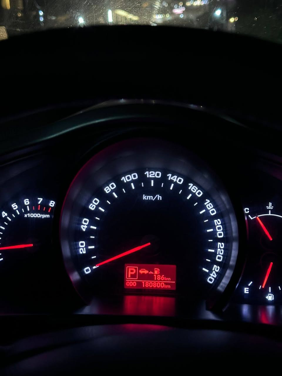 السلام عليكم سبورتج 2012خليجيه رقم بغداد الجديد تحويل شوكت متحب مكفوله بدون صبغ فقط بارد عله كد شبر بقبق الجنطه مواصفات مري شفط حاكيه ويل كب سياره جاهزه ما بيها اي نقص من كير محرك صدر جديد تخم تاير جديد جاهزه برغي متصرف عليها سعرها 135وبيها مجال ***********
