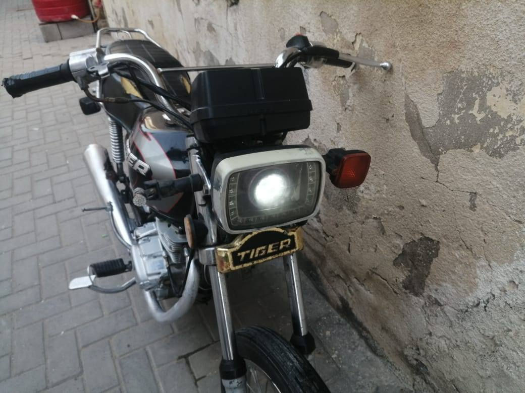 السلام عليكم دراجه تايجر اوراقها ضايعه موديل 23 دراجه جديده السعر 350 قفل قفل  مكاني بصره وهذا رقمي بواتساب ***********
