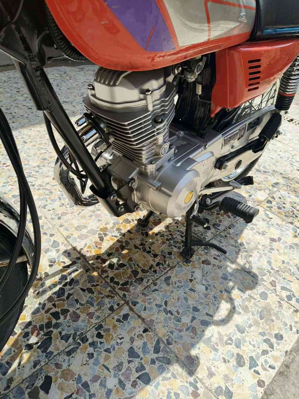 سلام عليكم شباب نامة 26 متياز برغي ممفتوح بيهة اوراق كاملة دراجة مصار شهر من مطلحة  المعرظ سعرهة 700 عنواني بغداد المشتل شارع المطبك رقمي ‏‪***********‬‏🩵
