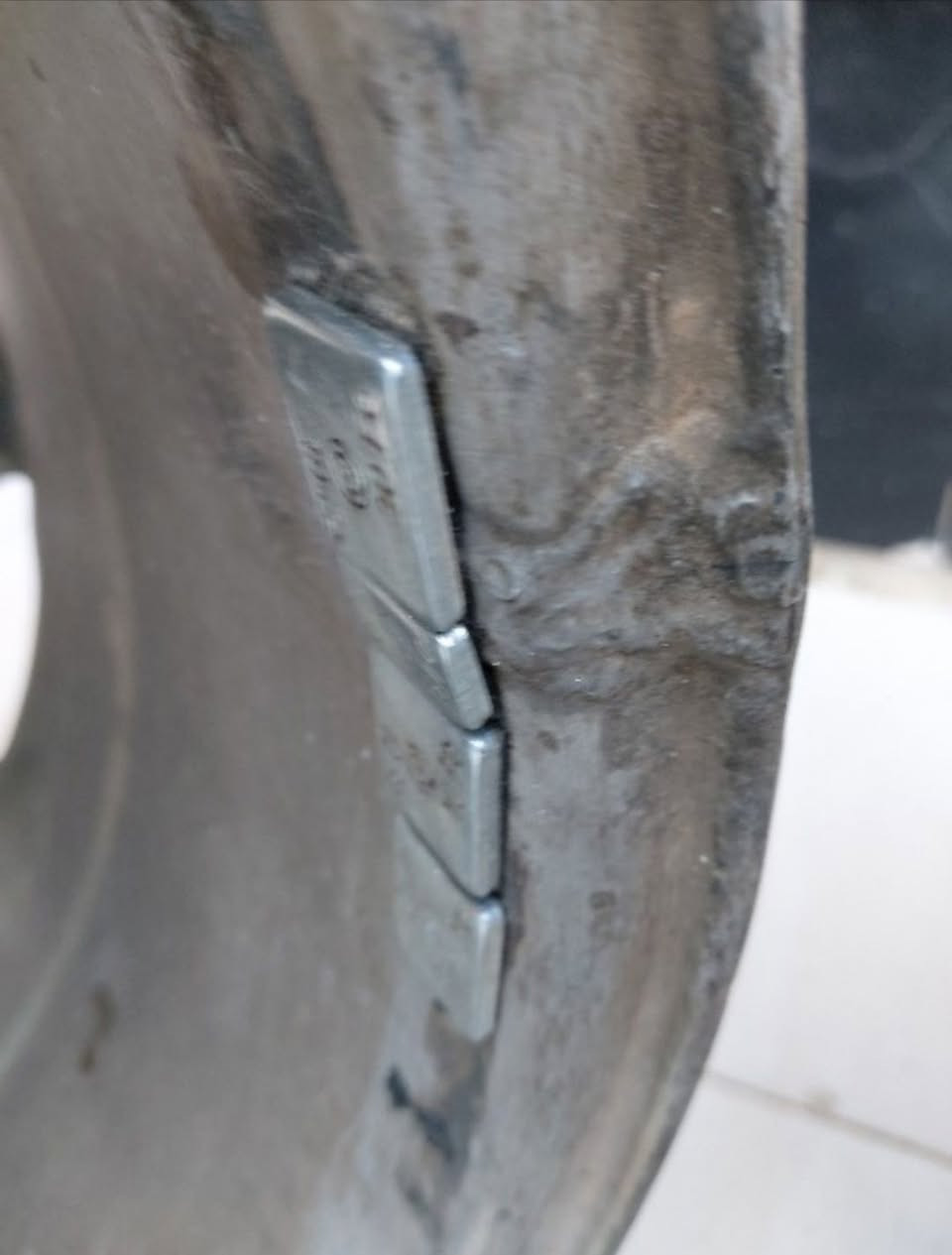 ويل حجم ٢٠ للبيع عدد ٣
بيهن تصليح بسيط 
سايز واحد 

السعر  ٢٠٠ الف 
***********
