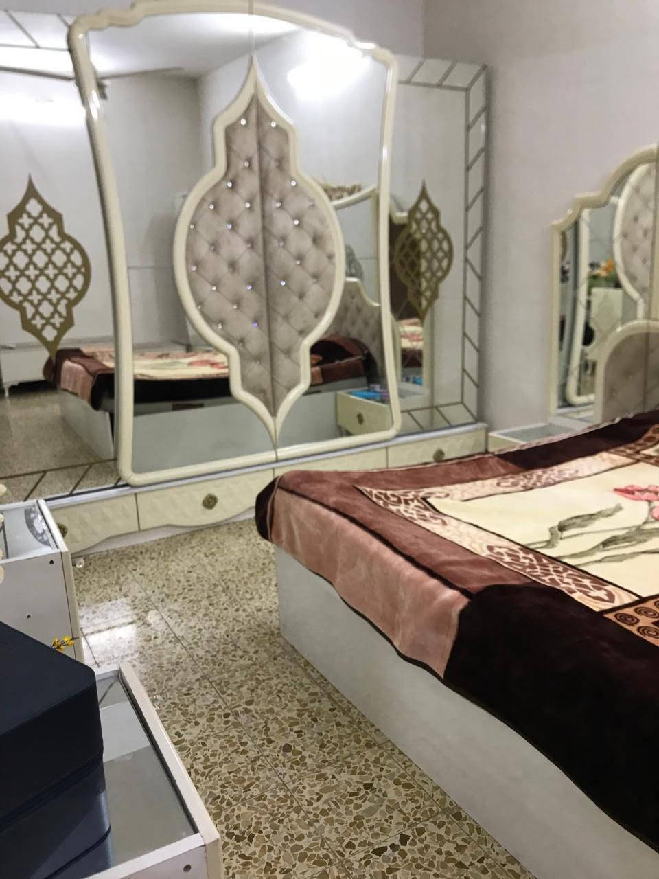 السلام عليكم غرفه ملكية ثقيل صبغ حراري السعر  700 وبيها. مجال والجربايه تخت  قويه و نظيفه


**إذا كنت صاحب هذا الإعلان وتريد حذفه لأي سبب، رجاءا أرسل رسالة إلى الدعم الفني**