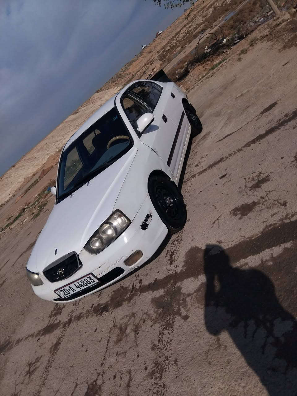 السلام عليكم الانتره موديل 2002 سياره حلوه حيل تخم تاير جديد غرفتها حيل جديده تبريد تدفئة كهربائيات ابلاد محرك كير خير من الله السيارة كفاله من الضربه والخياس والكلبه والكص مكان السيارة ديالى  ***********
