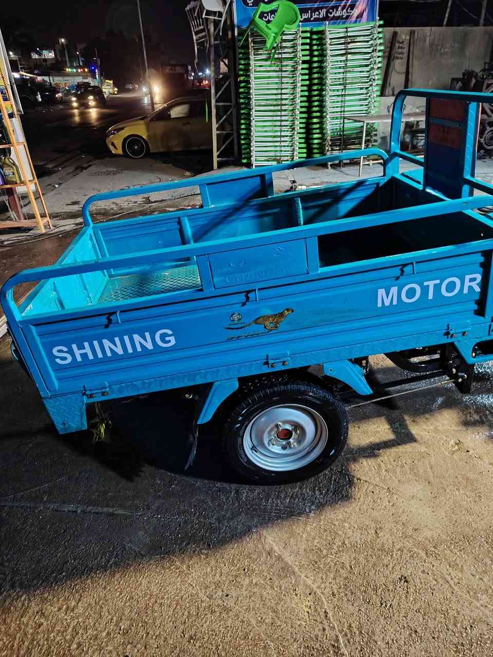 ياالله ستوتة صقر للبيع موديل 23 زيرو صارله شهر من نزلتها بعدها جديدة ما ماشية زيرو مال مصطفى وكلشي ما بيها أوراق اصولية تترقم السعر 2800 وبيها مجال حك الجية العنوان الشعب قرب النادي العربي الرقم ***********
