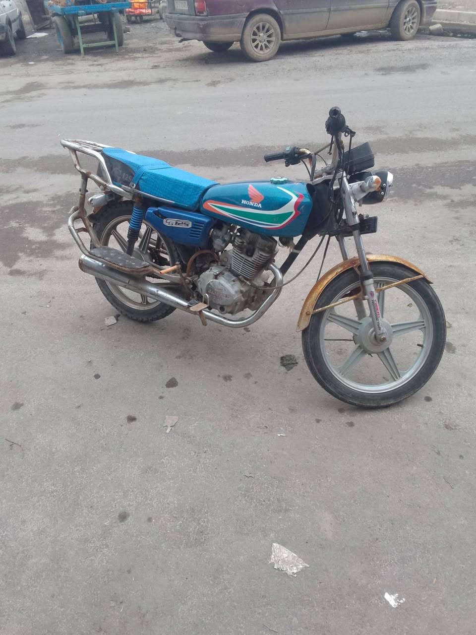 للبيع خمسه كير نوعيتو جني كلو شغال وايرمنيه كلها شغاله والسلف شغال بس مابي باتري وانطي شرط مكان باب لكش السعر ٢٢٥ وبي مجال شي قليل رقم الهاتف *********** اسيا ***********
