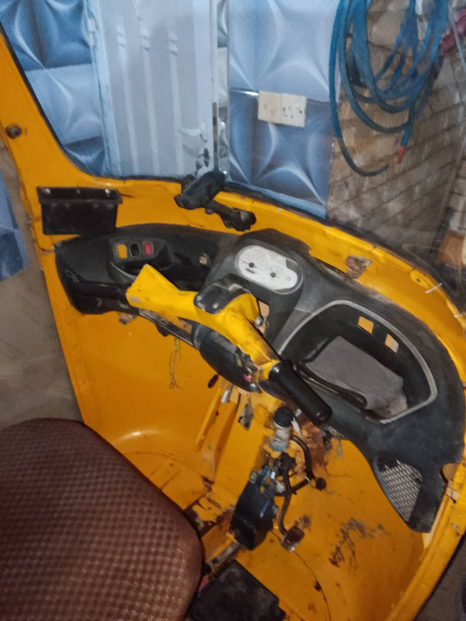 سلام عليكم تكتك بياجو للبيع موديل 20اوراق كير مكينه جديد
اكسل خير من الله قمجيات جدد تكتك حلوه عوزه بس جامه العنوان بغداد سكينه شارع المكاتب مدخل صيدلية هاله وليد رقم *********** السعر 2100 وبيه مجال
